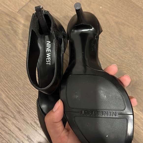 Nine West Heels - Picture 4 of 5